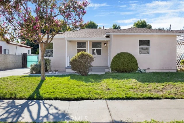 6643 Colbath Avenue photo 4