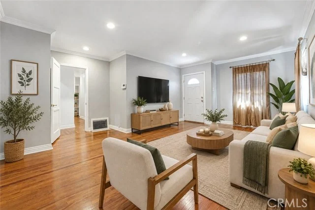727 W 137th Place, Gardena