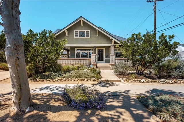 323 E Bixby photo 3