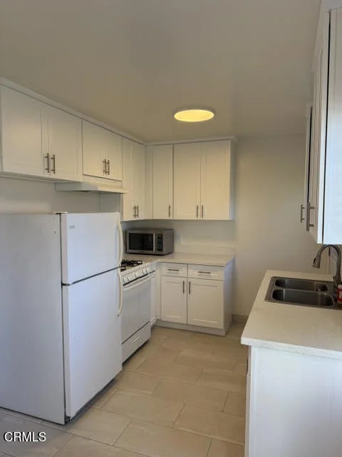 414 Grand Boulevard photo 4