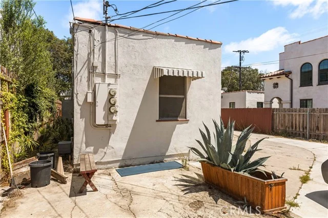 8947 Hubbard photo 3