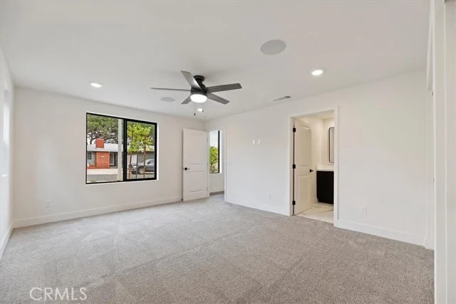 951 N Avenue 66 photo 5