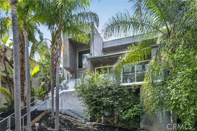 21530 Yucatan Avenue, Woodland Hills