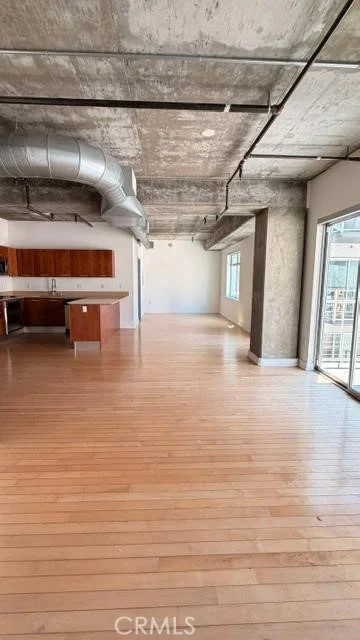 645 W 9th Street #618 photo 3