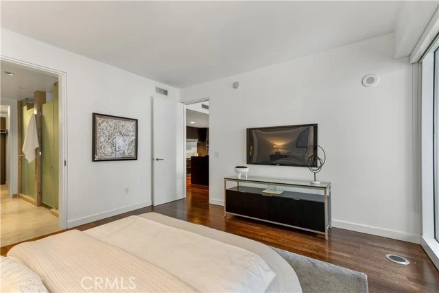 6250 Hollywood Blvd 8D photo 5