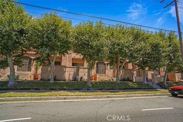 7320 Balboa Boulevard #205 photo 2