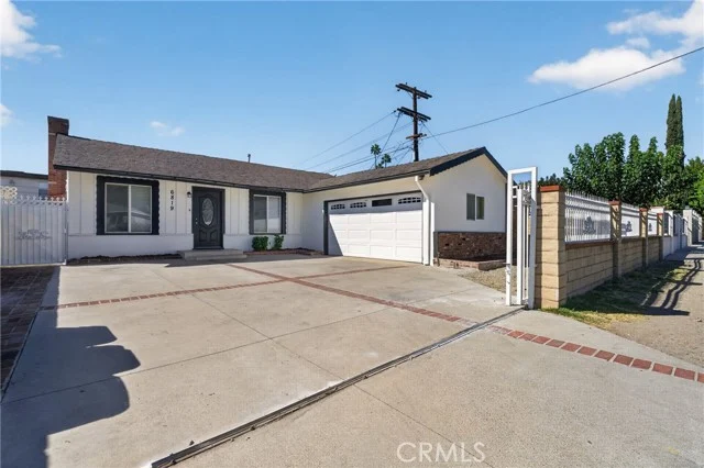 6819 Bellaire Avenue photo 1