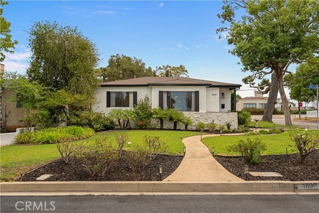 1690 266th Street, Harbor City