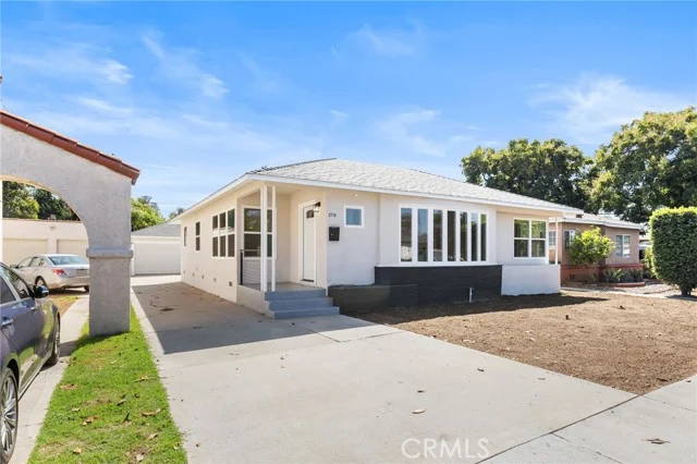 2710 Magnolia photo 2