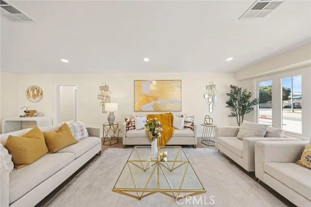 2710 Magnolia photo 5
