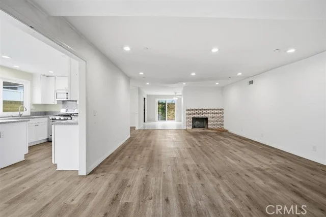 3190 Claremore photo 3