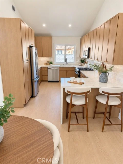 2314 Vanderbilt photo 3