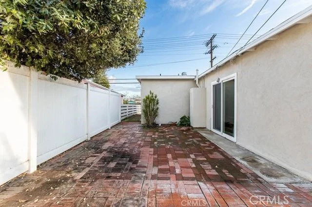 12955 Montague photo 2