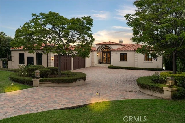 6580 Sea Cove photo 2