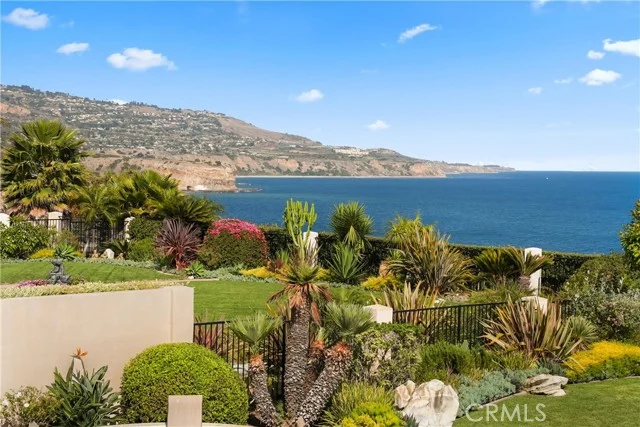 6580 Sea Cove photo 3