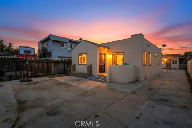 5435 Smiley Drive photo 3