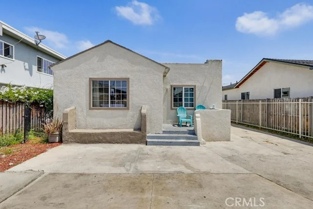 5435 Smiley Drive photo 4