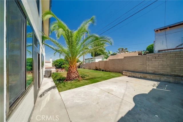 4434 W 59th photo 4