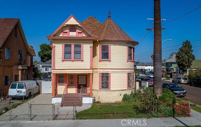 1703 Toberman Street photo 2