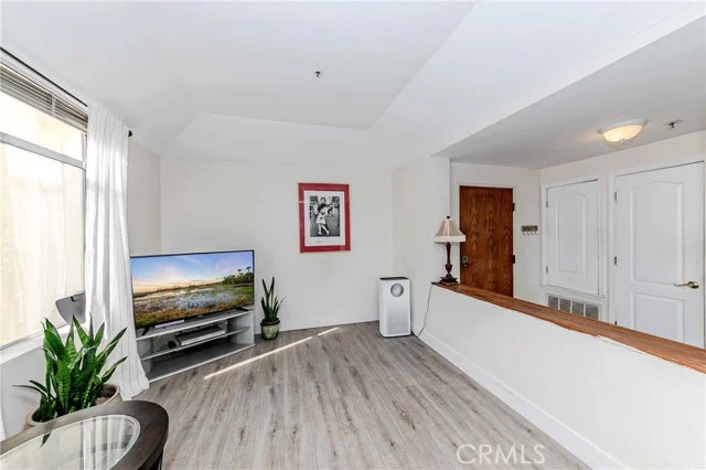 2567 Plaza Del Amo #109 photo 4