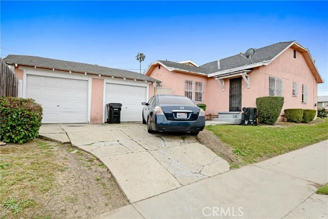 2914 W 59th photo 2
