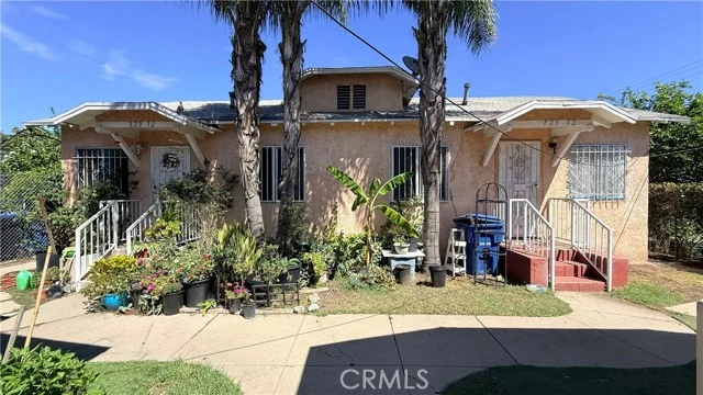 823 W 81st photo 3