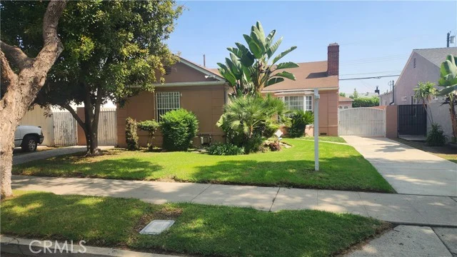 3736 Edgehill photo 2