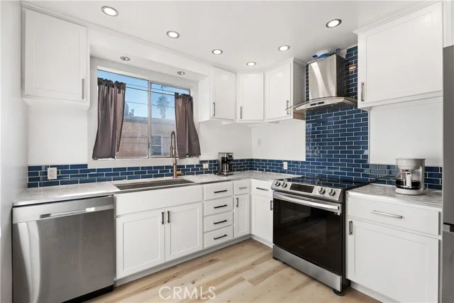 527 Cedar Avenue #2E photo 3