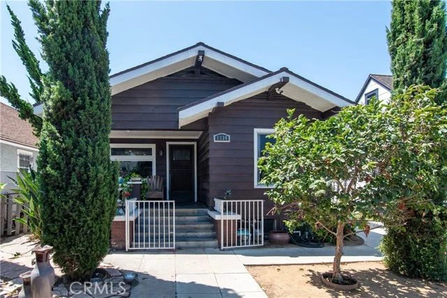 1134 W 68th, Los Angeles