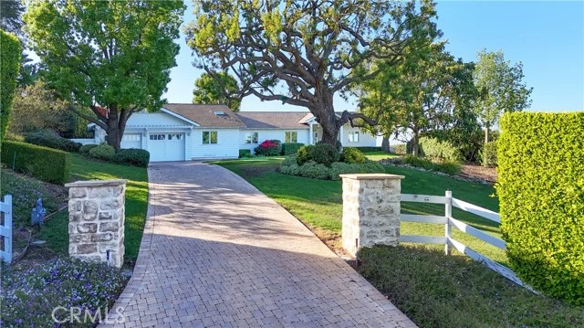 67 Eastfield, Rolling Hills