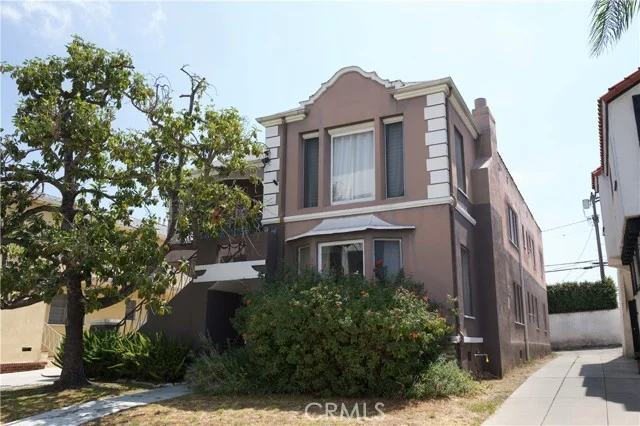 1054 S Corning photo 2