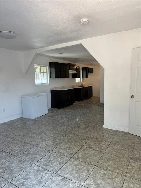 6208 Holmes photo 5
