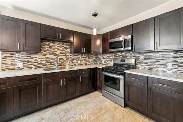 215 E 76 Place photo 3