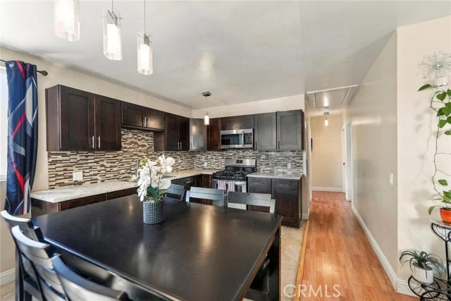 215 E 76 Place photo 5