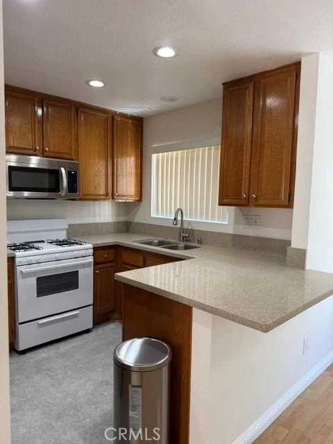 2800 Plaza Del Amo #367 photo 3