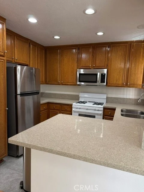 2800 Plaza Del Amo #367 photo 4
