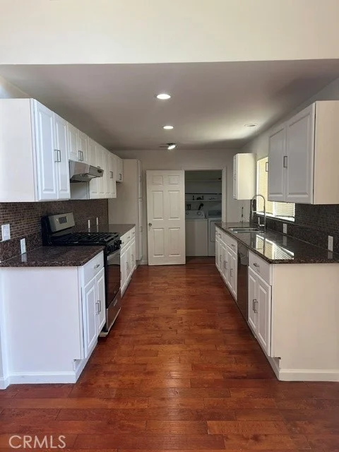 17226 Elkwood photo 4