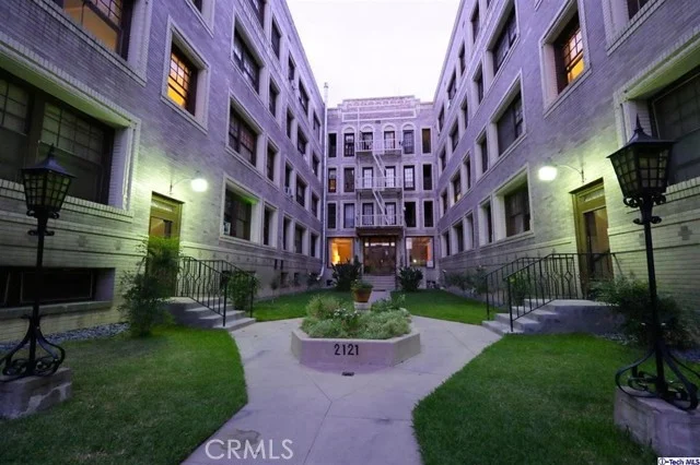 2121 James M Wood Boulevard #121, Los Angeles