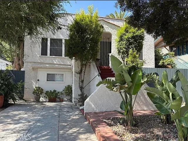 2402 Merton Avenue, Los Angeles