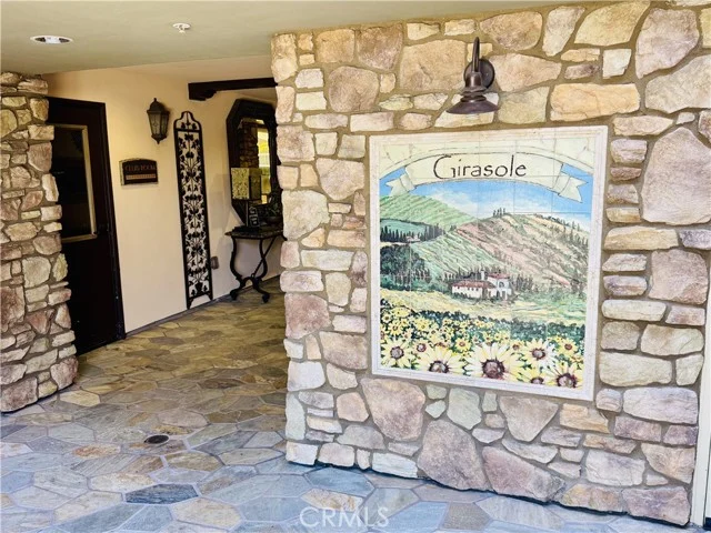 13200 Moorpark #203 photo 3