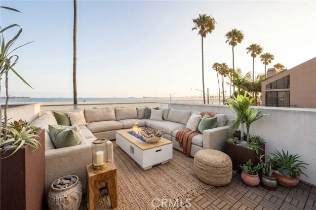 5277 E Ocean photo 5