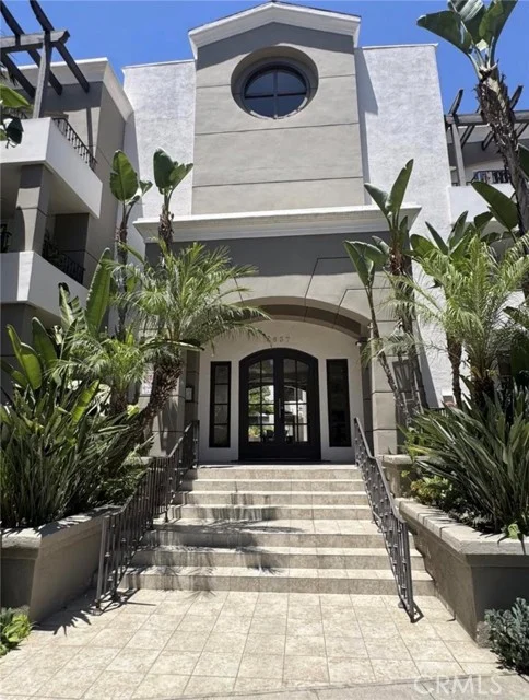 4637 Willis Avenue #306 photo 3