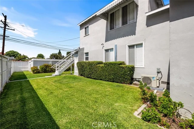 5139 E Carson Street photo 4