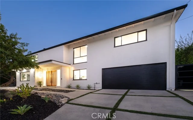 23310 Aetna Street, Woodland Hills