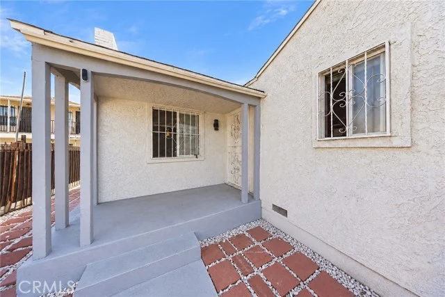 9614 Graham Ave photo 4