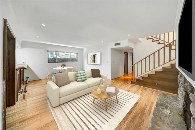 22548 Waterbury photo 4
