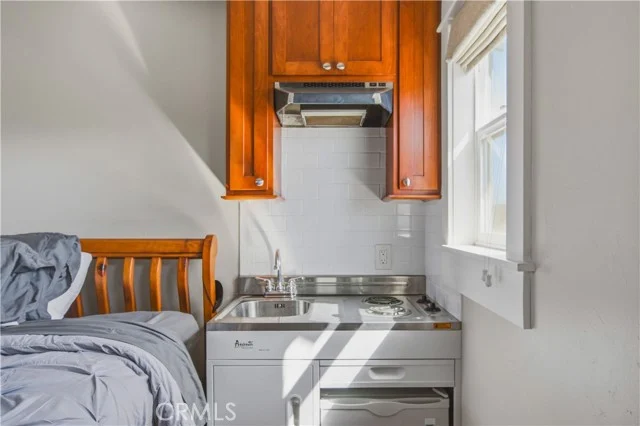 2151 E Spaulding Court photo 4