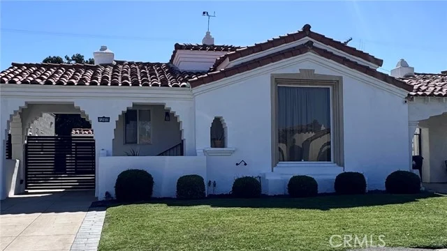 1260 W 81st, Los Angeles