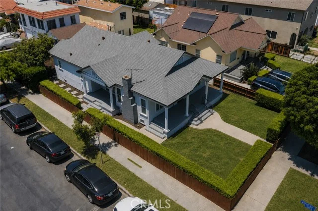 4279 Walton Avenue, Los Angeles