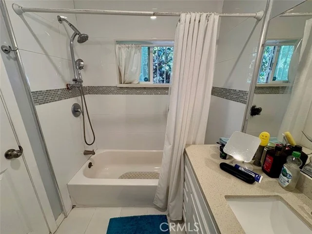 4065 Wadsworth photo 4